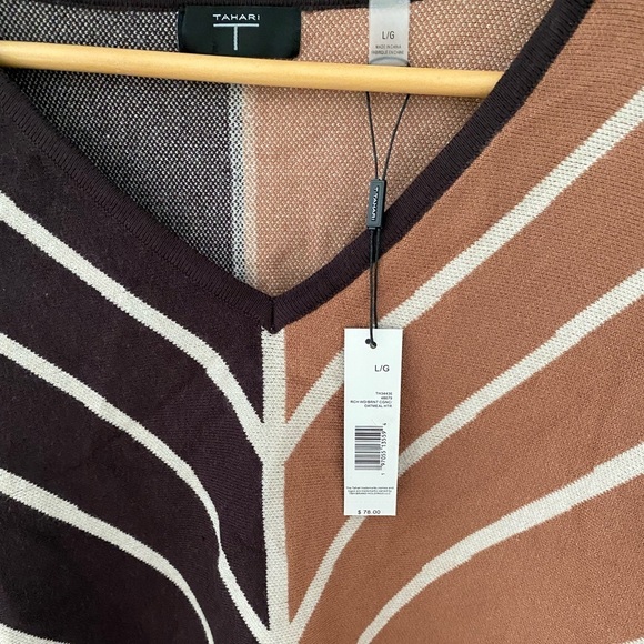Tahari Dolman Sleeve V-Neck Striped Sweater NWT Size L - Picture 3 of 6